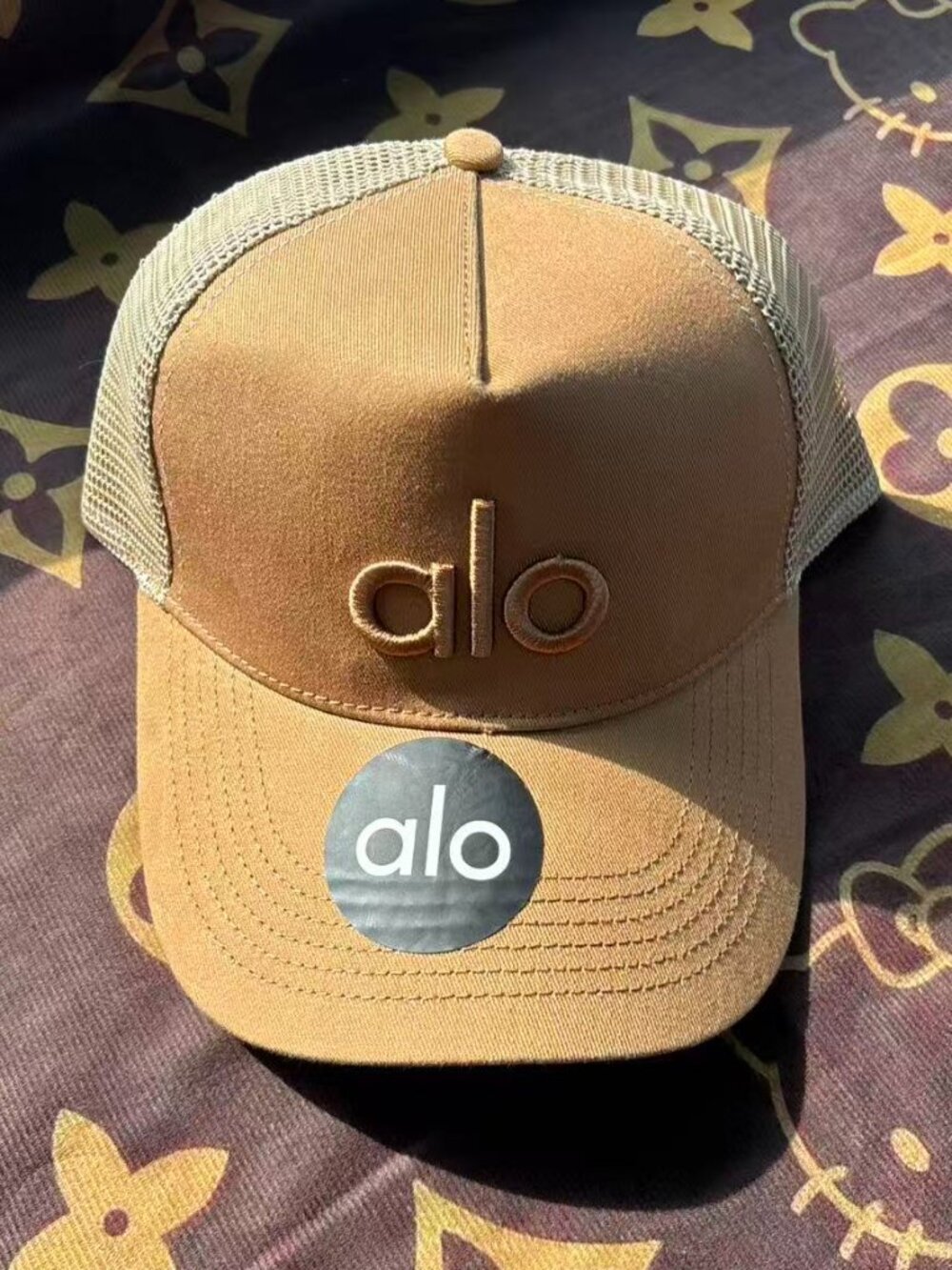 Alo pebble colored hat 🌿 Simple and basic everyday accessory